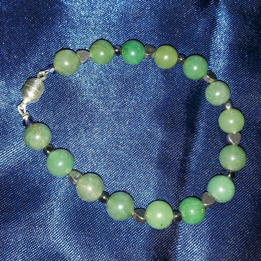 Jade/Hematite Magnetic Closure Bracelet